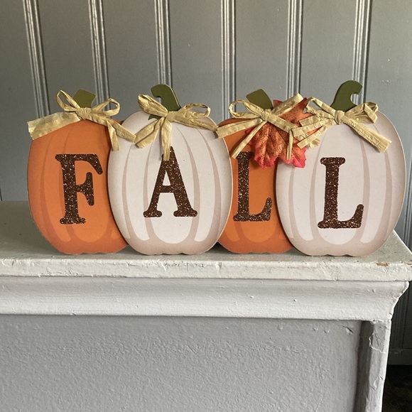 NWT- Beautiful Brown Glittered FALL Orange & White Pumpkins Decoration Sign 🍁 - Picture 12 of 17